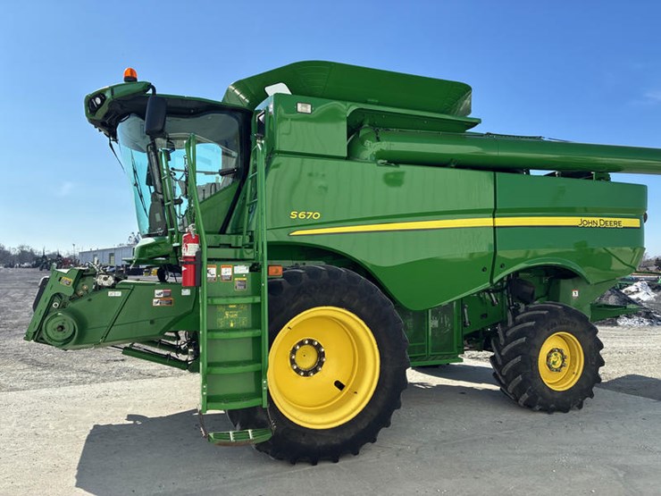2013-john-deere-s670-image-8