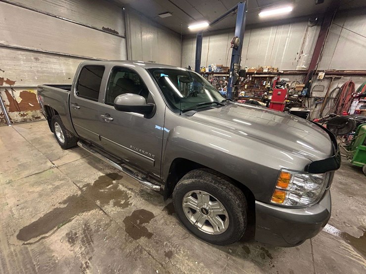 2013-chevy-silverado-lt-z71-pick-up-truck-image-5