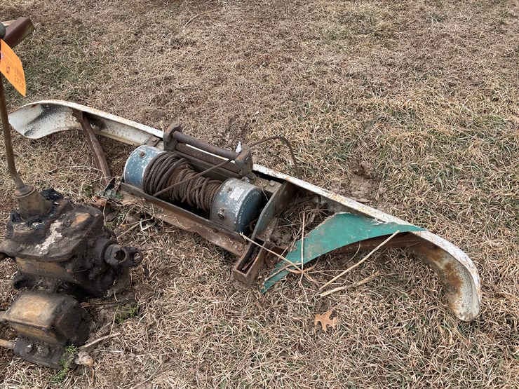 #4243-•-bumper-winch-and-transfer-case-image-7