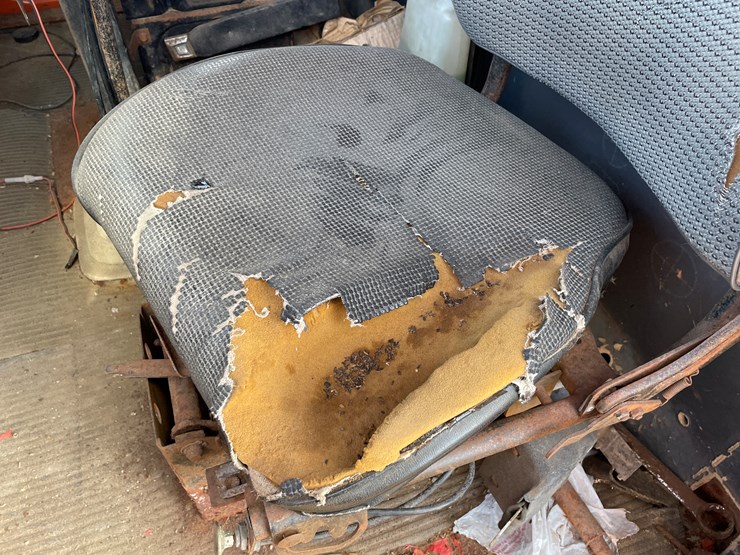 1986-ford-9000-image-31