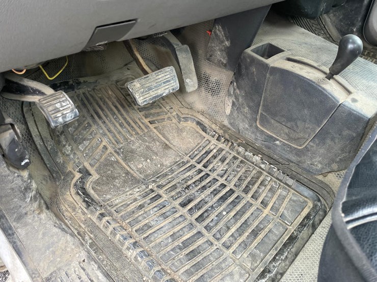 2008-gmc-sierra-2500hd-image-37