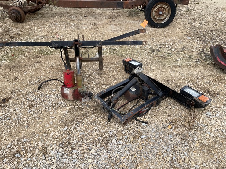 #4253-•-(2)-western-plow-mounts-image-2