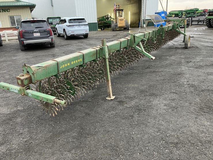 john-deere-400-image-1