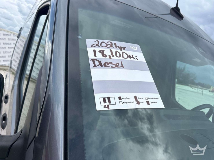 2021-mercedes-benz-sprinter-4500-image-26