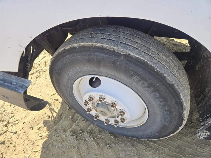 international-9-image-4