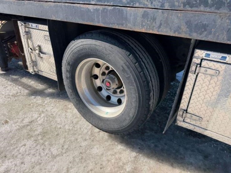 2008-mack-gu813-tri/a-boom/flatbed-truck-1m2ax16c9-image-70