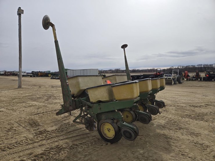 john-deere-7000-image-3