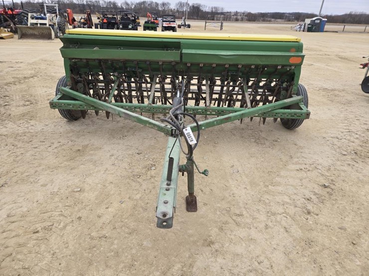 john-deere-8200-image-2