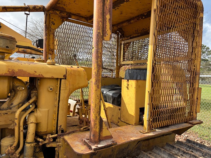 caterpillar-d5b-image-16