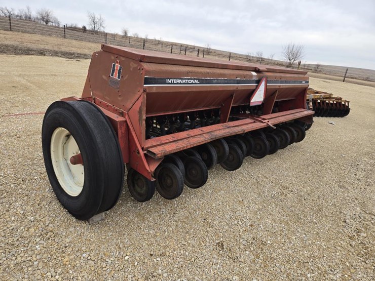 international-5100-image-9