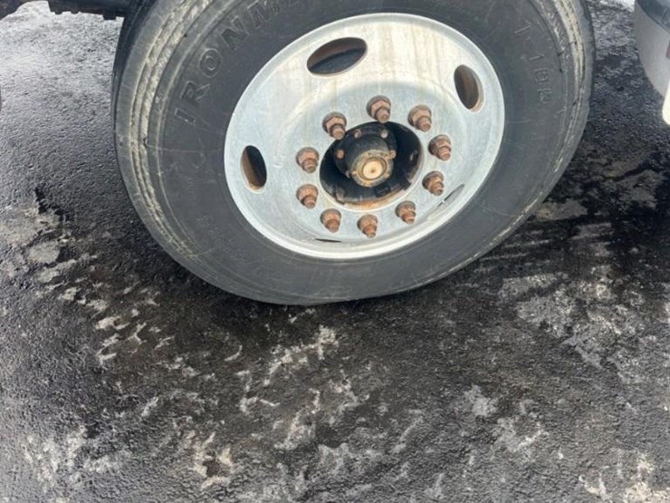 2007-sterling-l9000-4000-gallon-t/a-water-truck-image-33