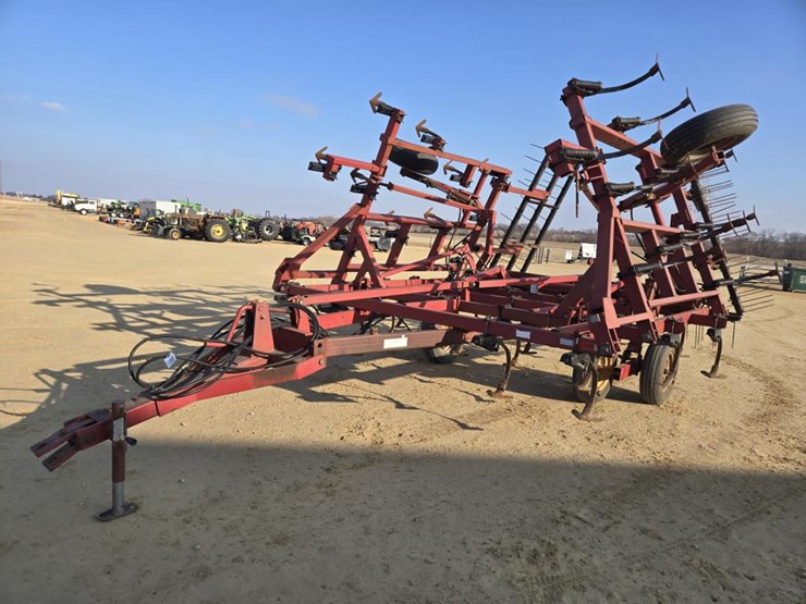 case-ih-4800-image-1