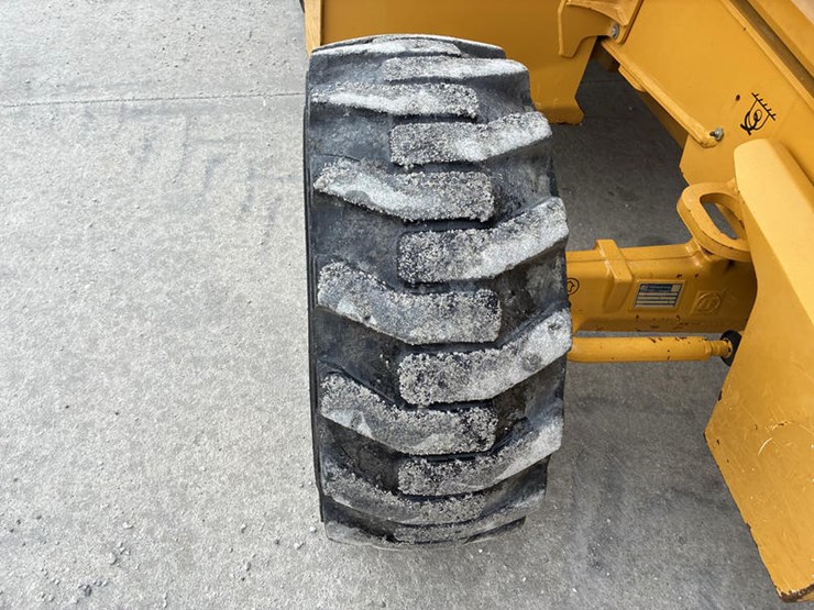 2020-john-deere-2020-image-53