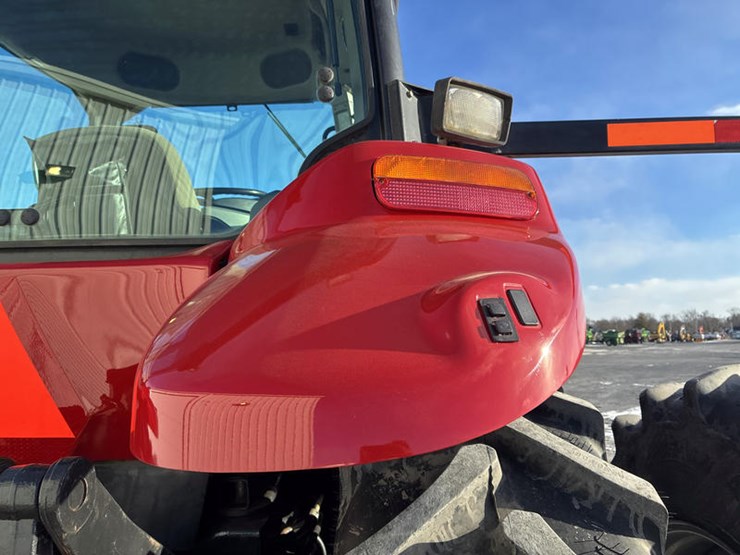 2011-case-ih-magnum-315-image-24