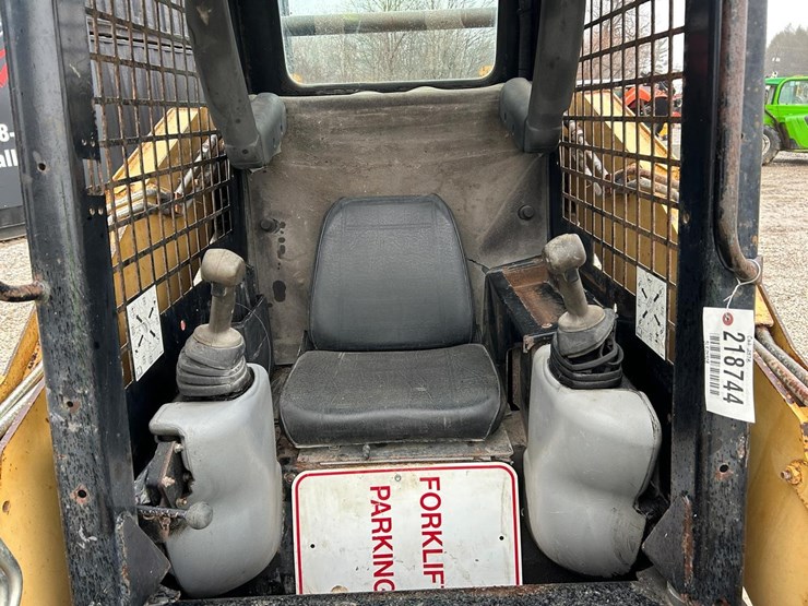 caterpillar-257b-image-19