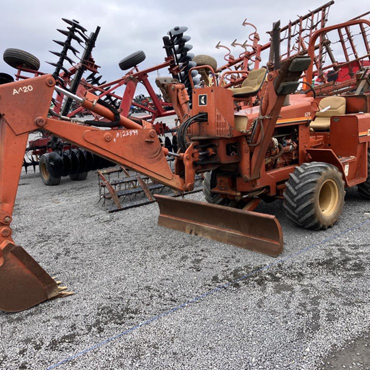 DITCH WITCH 5110DD