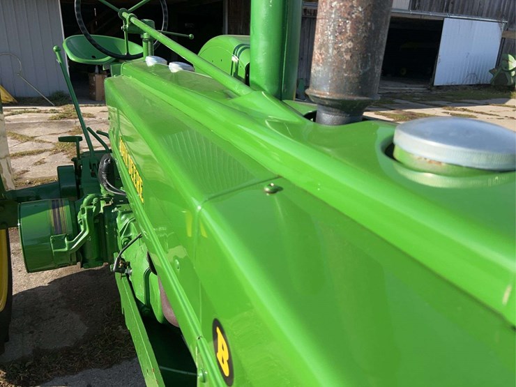 john-deere-model-b-image-13