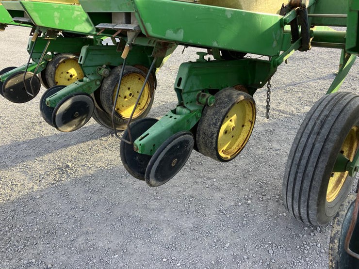 john-deere-7000-image-4