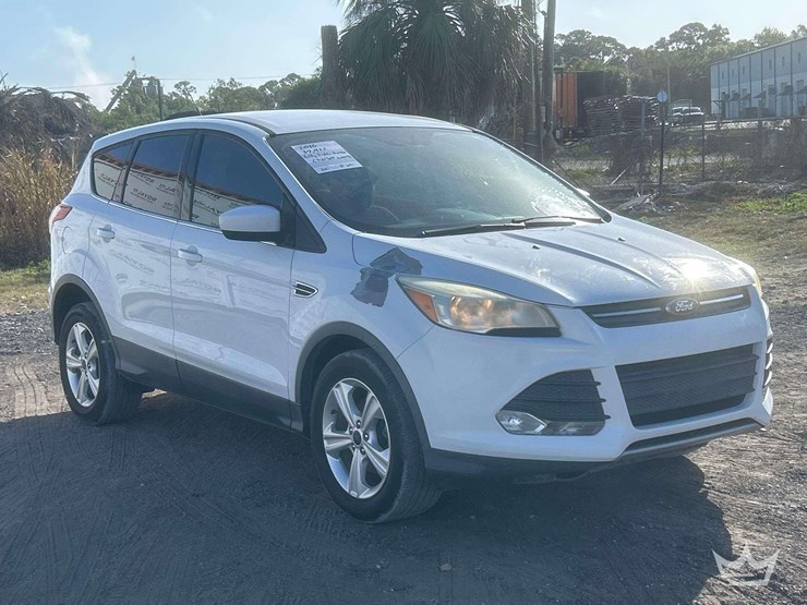 2016-ford-escape-image-2