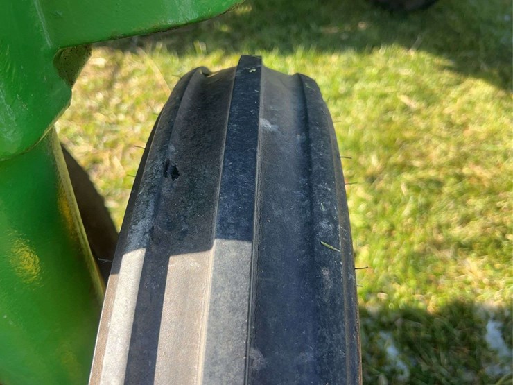 john-deere-model-b-image-18