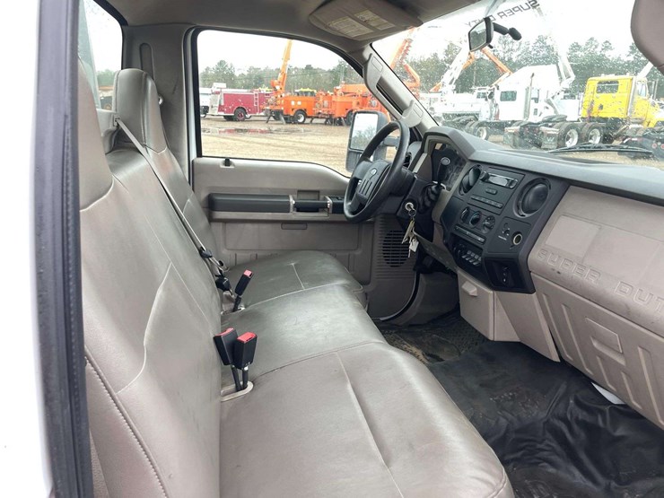 2008-ford-f350-image-18