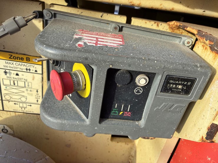 2007-jlg-2630es-image-20