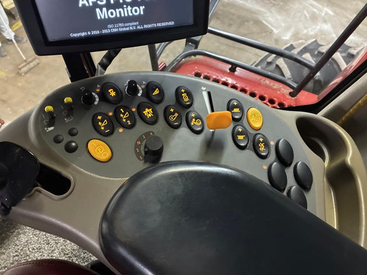 2012-case-ih-7230-image-97