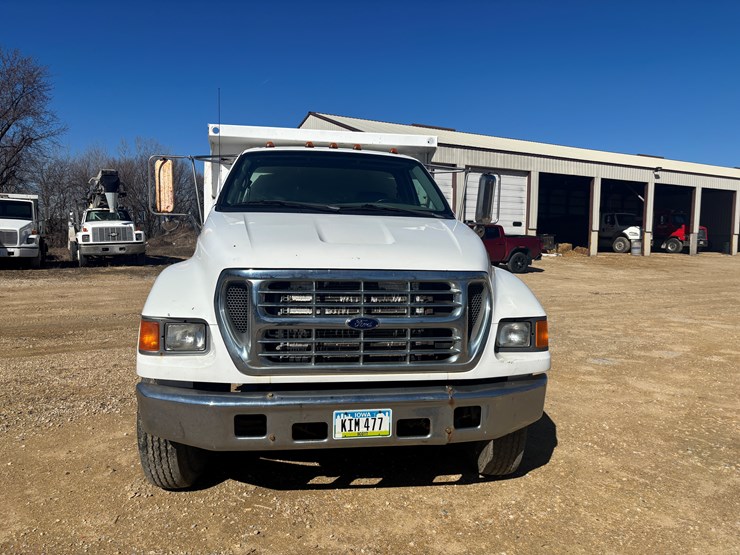 2003-ford-f650-image-6