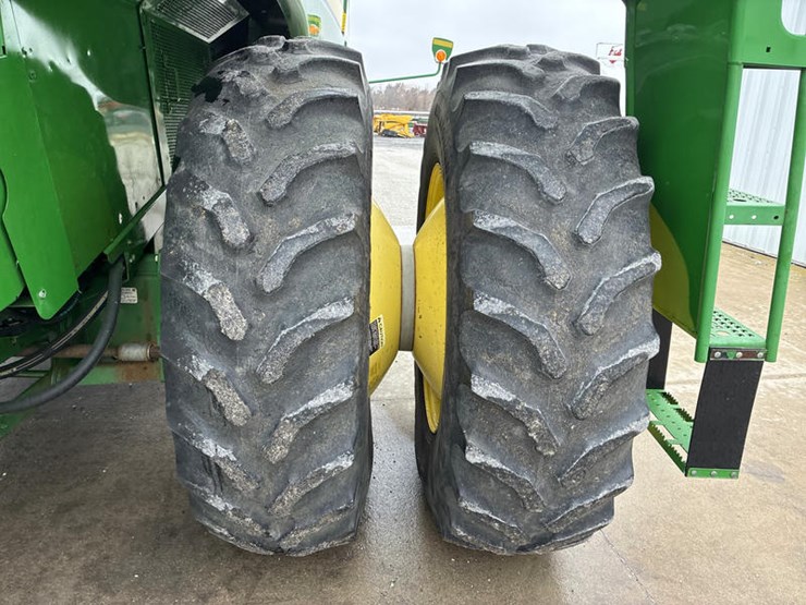 2004-john-deere-9660-sts-image-36