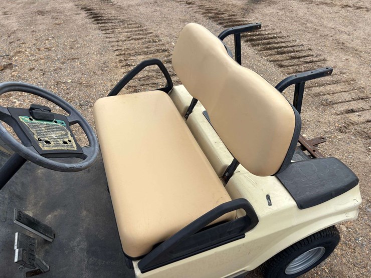 2002-ez-go-gas-powered-golf-cart-image-13