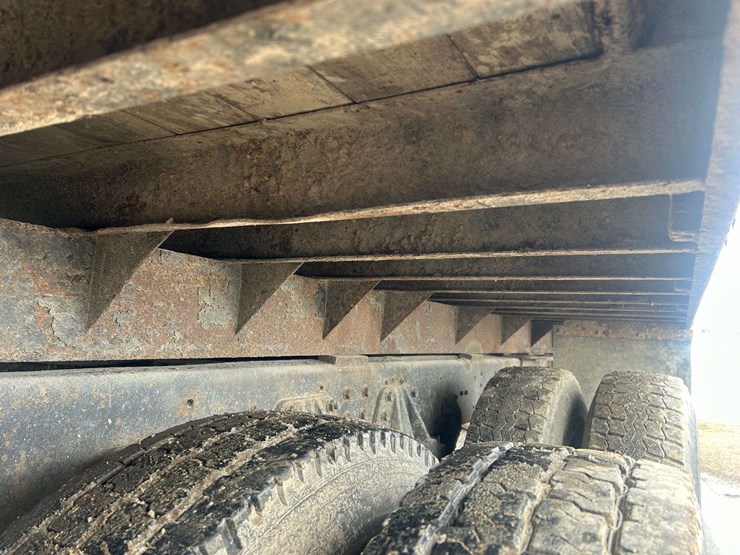 1991-chevy-kodiak-8500-tandem-grain-truck-with-18ft-bed-image-14