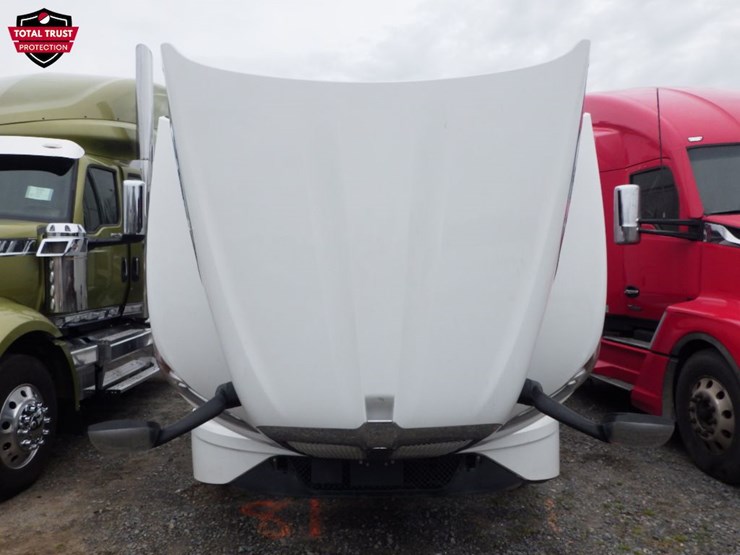 2023-kenworth-t680-image-34