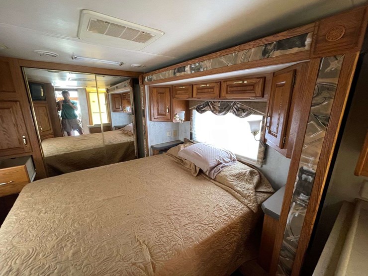2000-holiday-rambler-"endeavor"-motorhome-(52,465-miles)-image-41