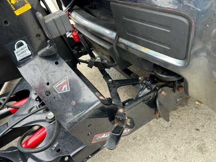 2018-chevrolet-silverado-2500hd-image-94