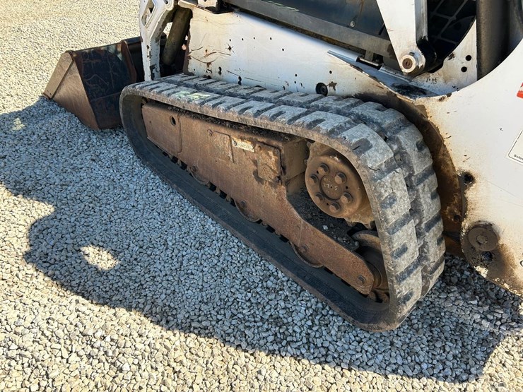 2005-bobcat-t190-image-16