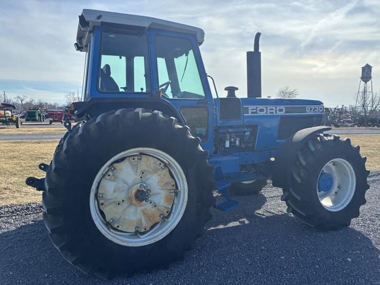 1990-ford-8730-image-5