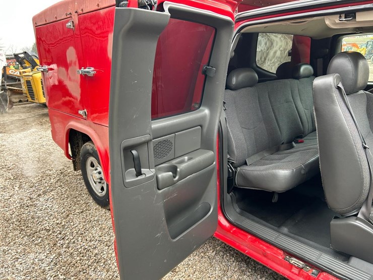 2004-chevrolet-1500-image-22