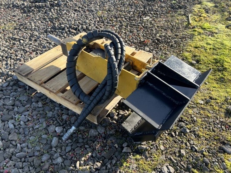 tmg-hb53s-hydraulic-breaker-image-4