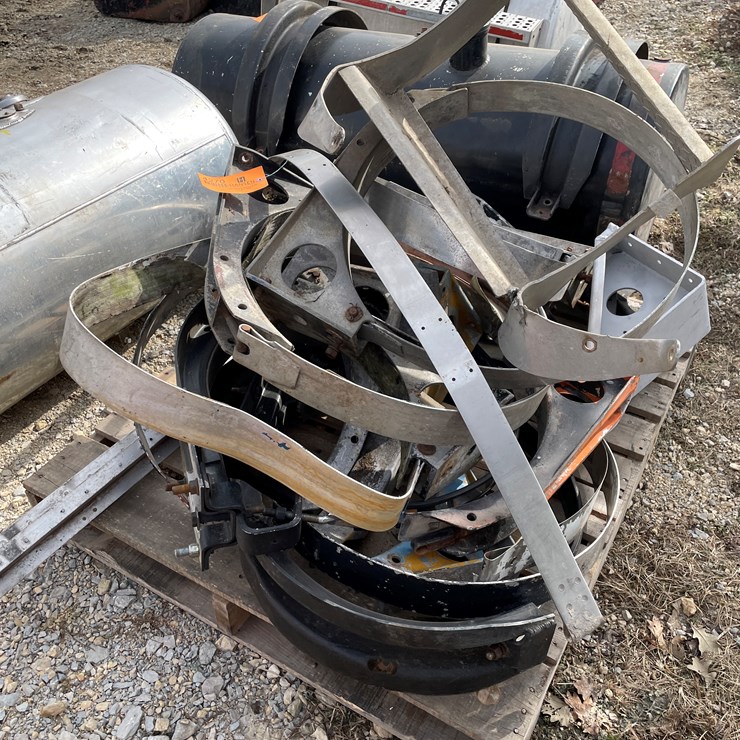 #4270 • Fuel Tank Mounting Brackets