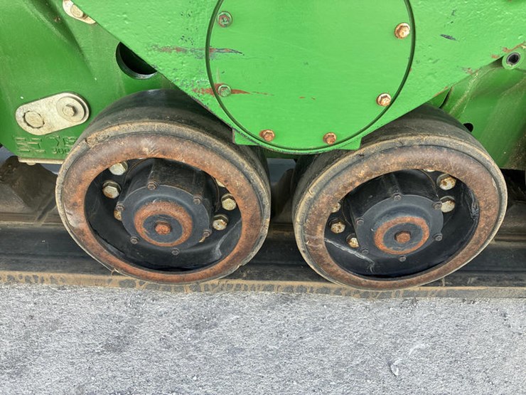 2021-john-deere-8rx-370-image-39