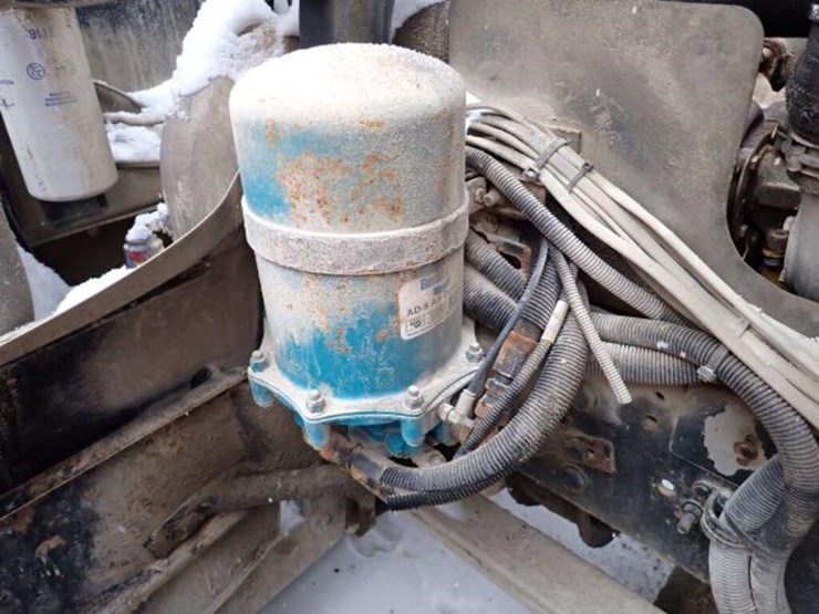 2002-gmc-7500-image-66