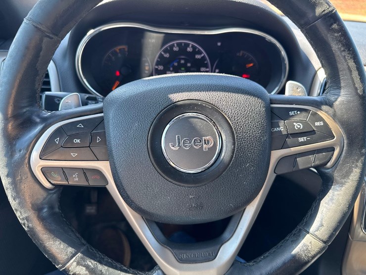 2015-jeep-grand-cherokee-image-15