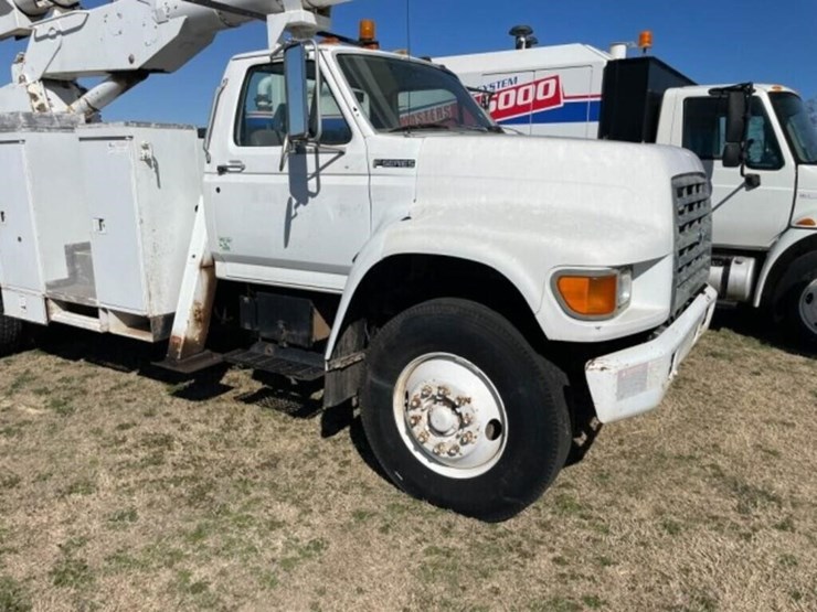 1996-ford-800-image-3