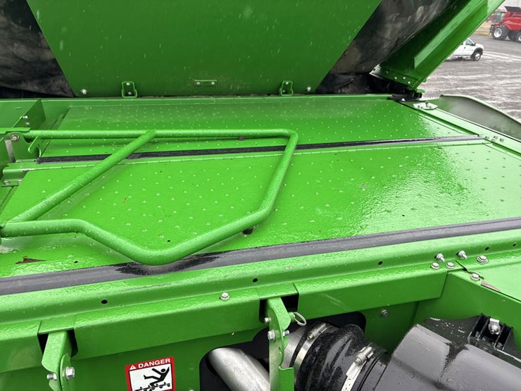 2017-john-deere-s680-image-80