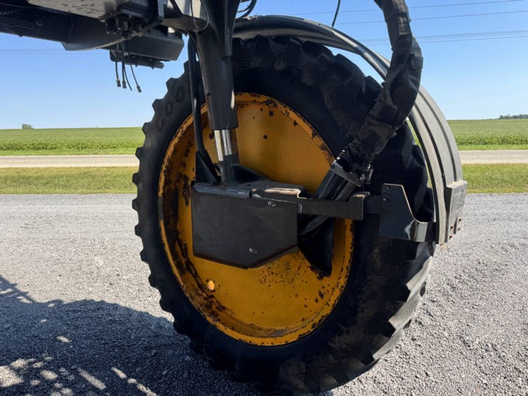 2011-hagie-sts10-image-10