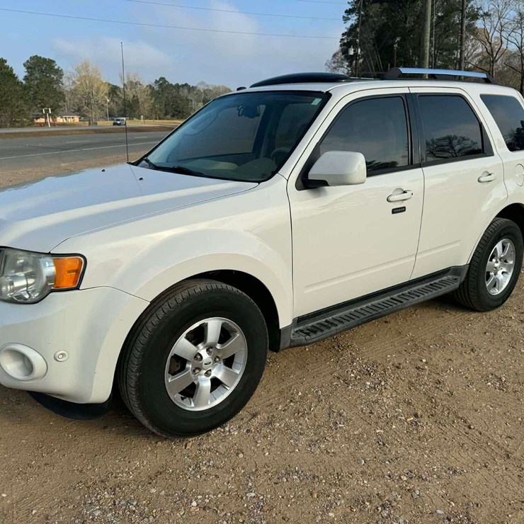 2010 FORD ESCAPE