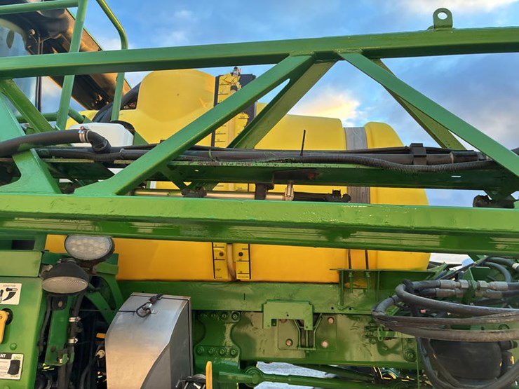 2017-john-deere-r4023-image-41