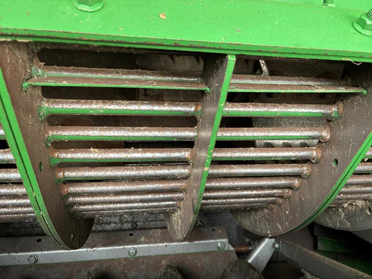 2009-john-deere-9570-sts-image-77