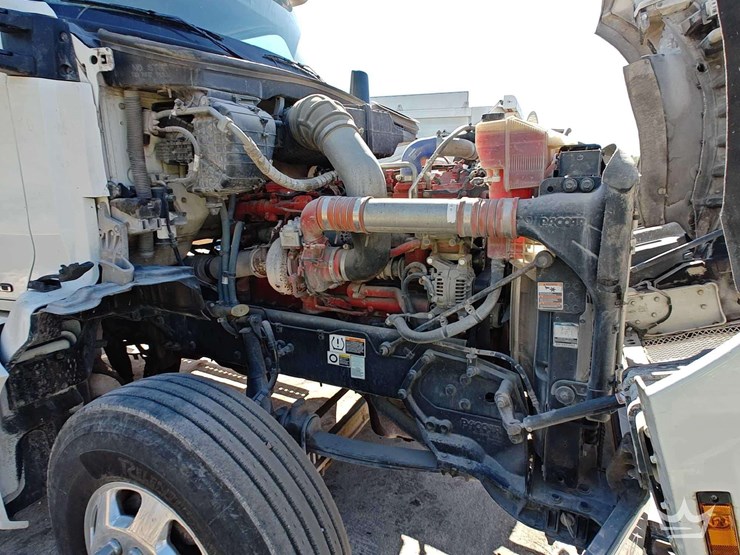 2019-kenworth-t880-image-11