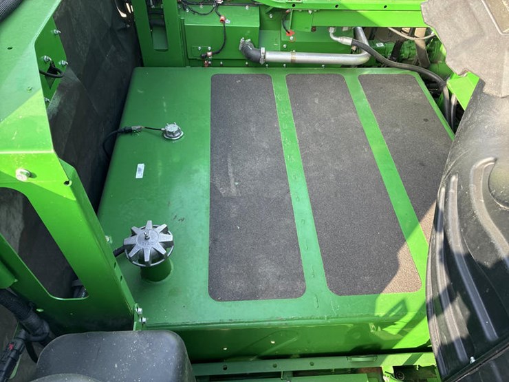 2015-john-deere-s670-image-83